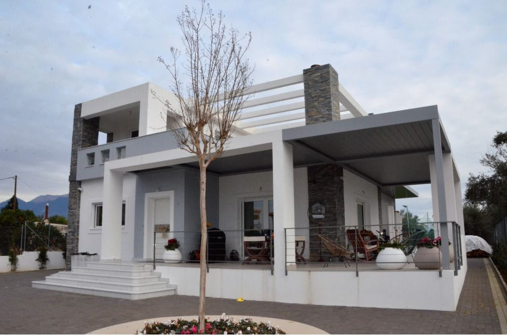 Detached House, Nea Avorani — photograph 2