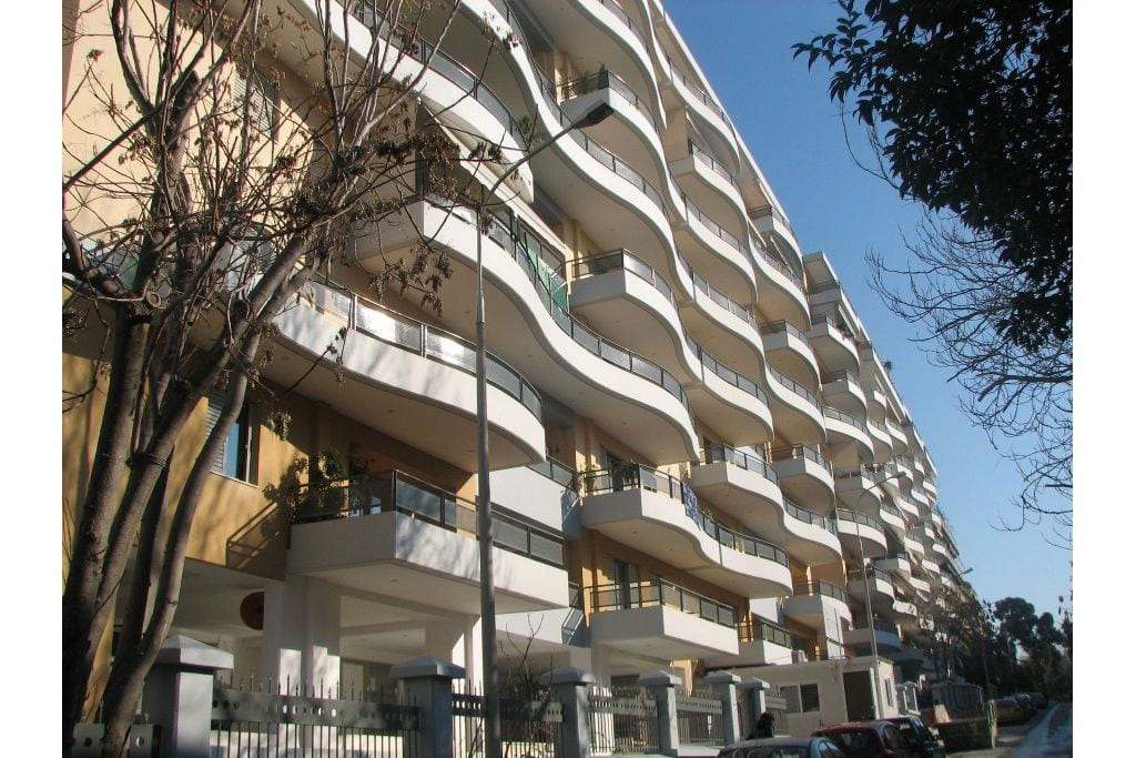 180-Apartment Complex, Anninou – Ano Patisia — photograph 2