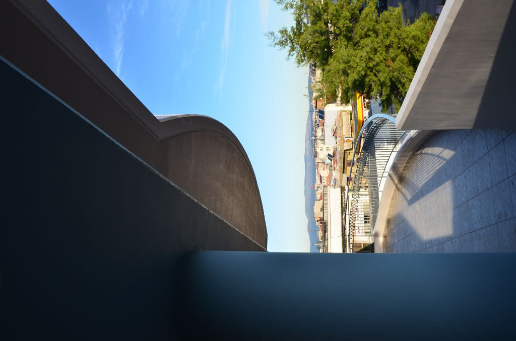Shops and Residences Building, Agrinio — photograph 3