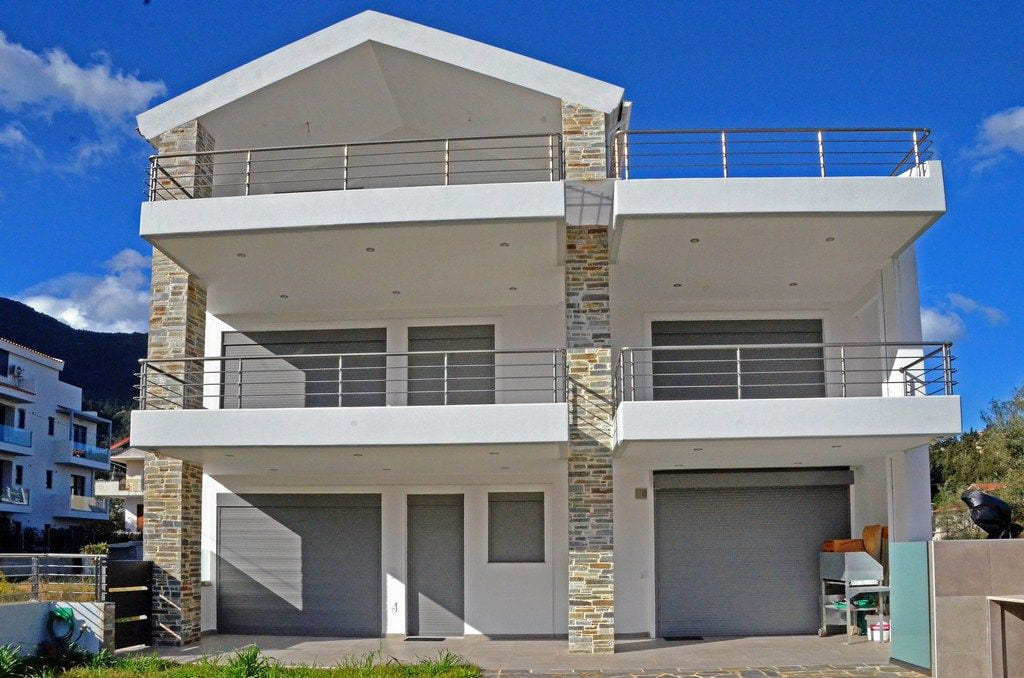 Residences, Nikiana — photograph 4